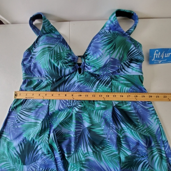 Fit 4 U One-piece Swimsuit Size 18W Leaf Print Skirted Tropical Beach NEW - Picture 8 of 15